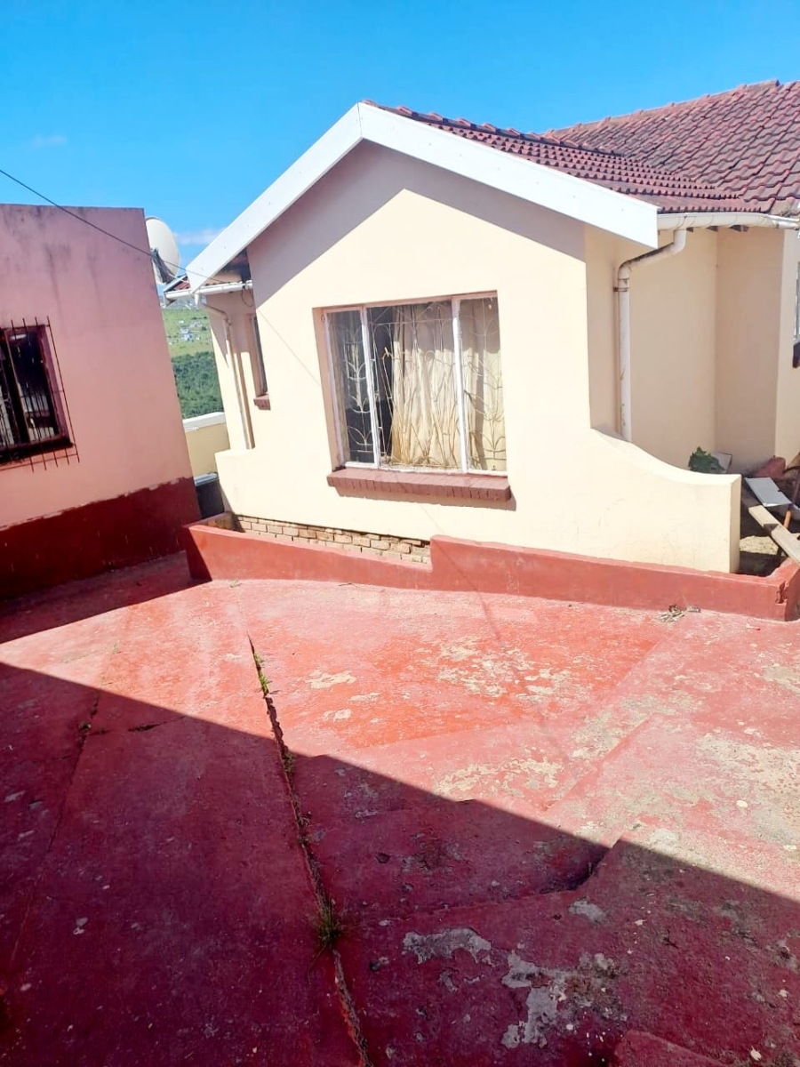 5 Bedroom Property for Sale in Mdantsane Nu 17 Eastern Cape